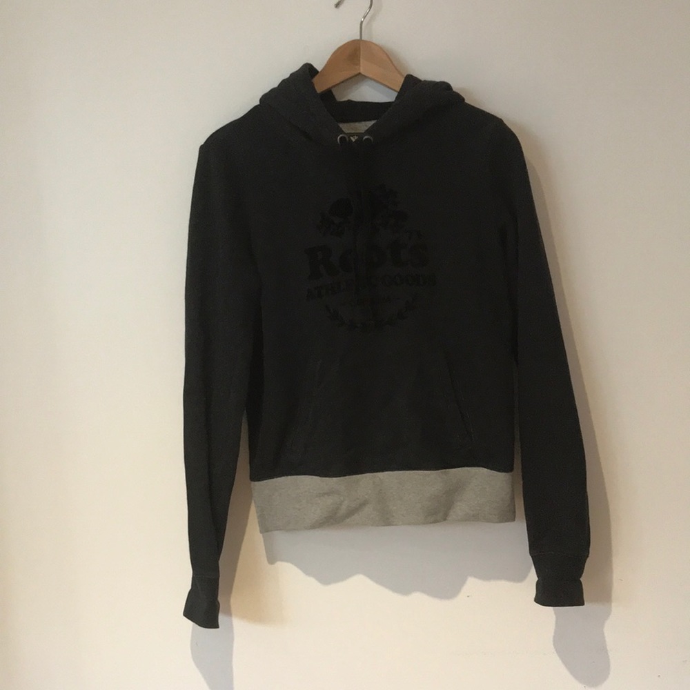 Vintage Roots Black Sweater Small